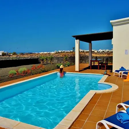 Playa Blanca Sleeps 6 Wifi T691309 * Playa Blanca (Lanzarote)